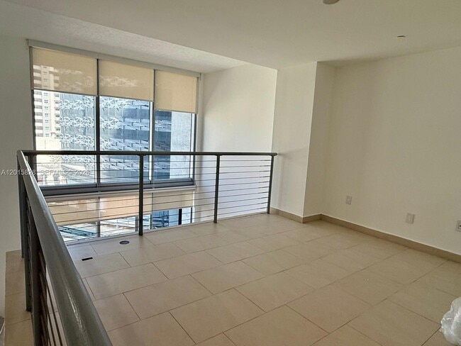 Foto del edificio - 1050 Brickell Ave