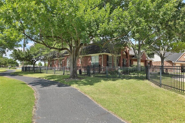 Foto del edificio - 6003 Nash Creek Ct