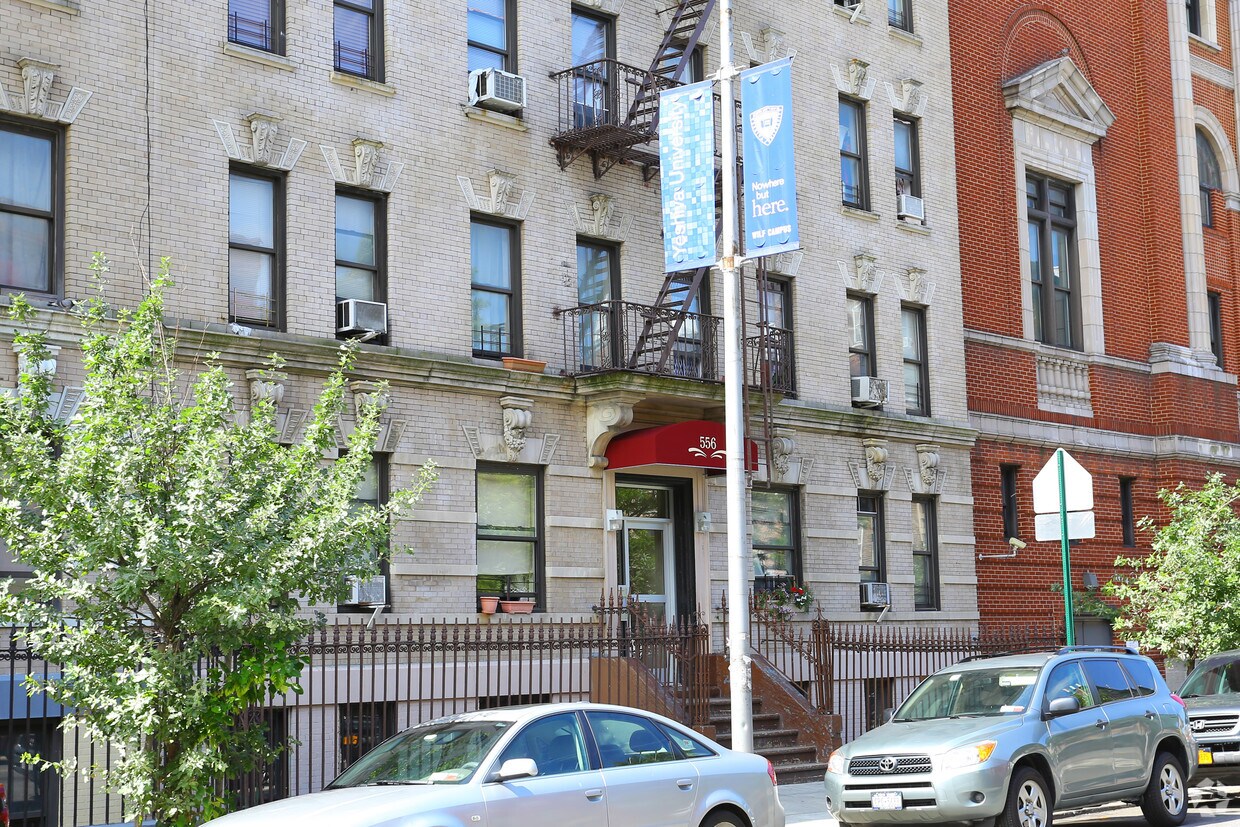 Building Photo - 556-558 W 185th St