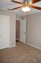 Building Photo - 423 Reservation Dr