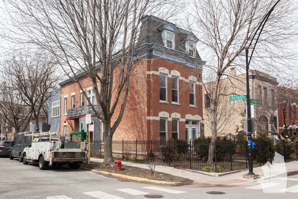 Primary Photo - 1132 W Dickens Ave