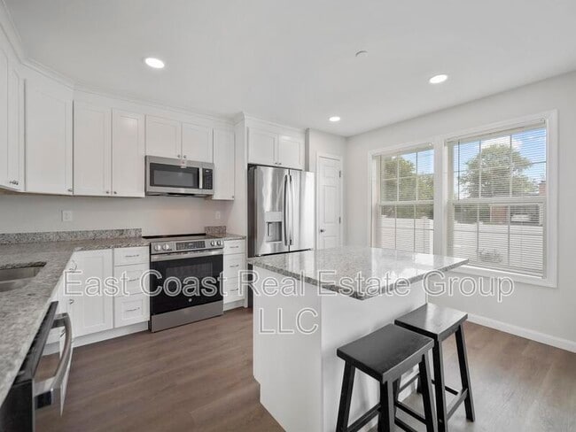 Building Photo - 105 Natural Way