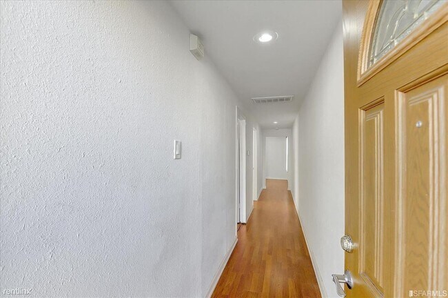Building Photo - 2 br, 1 bath House - 171 Vista Grande Ave