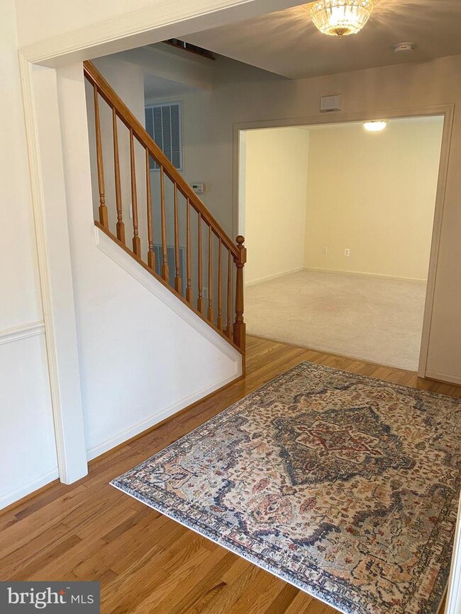 Building Photo - 21141 Marigold St