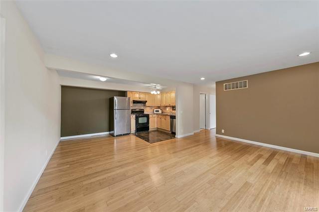 Building Photo - 10427 Briarbend Dr