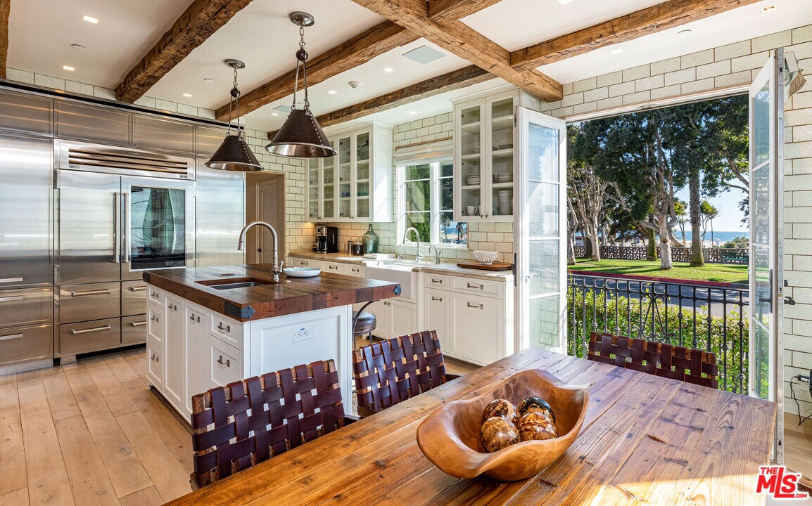 Foto principal - 127 Hollister Ave