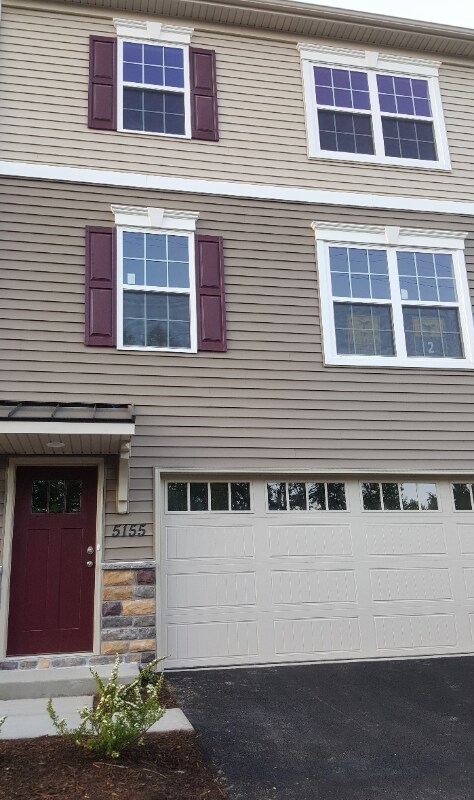 Building Photo - 5155 Winthrop Ave