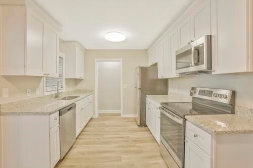 Building Photo - 1136 Gale Dr NW