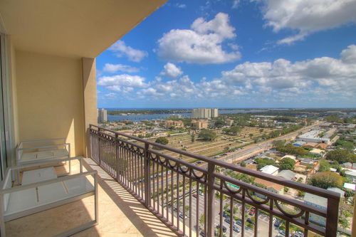 Primary Photo - 550 Okeechobee Blvd