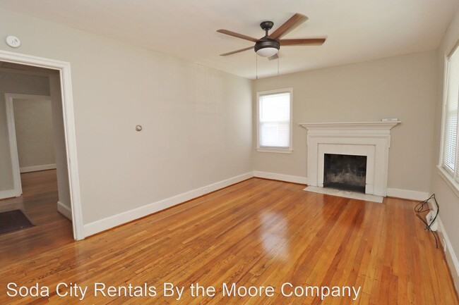 Building Photo - 3 br, 1 bath House - 216 South Holly Street