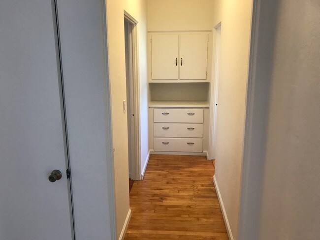 Foto del edificio - 712 Cedar St