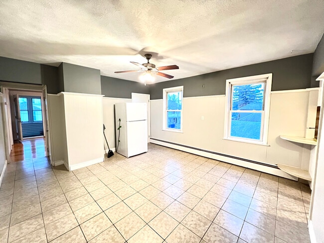 Photo - 36 Ferncliff Ave Apartment