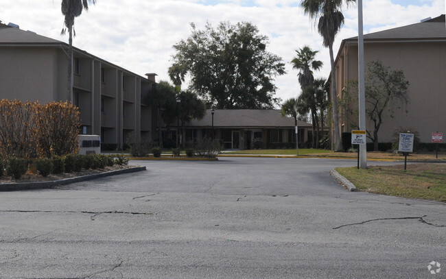 Building Photo - Antioch Manor