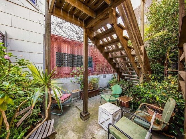 Building Photo - 6 bedroom in San Francisco CA 94115