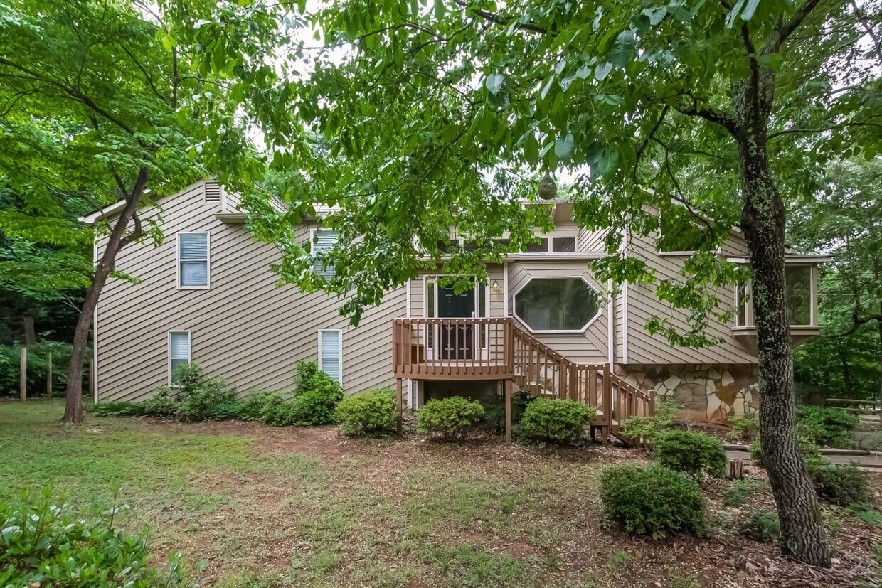 4942 Preswick Ct NE House Rental in Marietta, GA