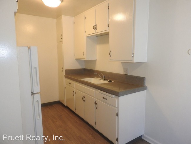 Building Photo - 4852 Santa Cruz Ave