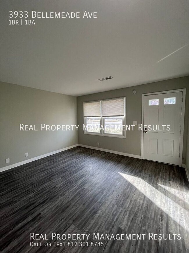 Foto del edificio - 1 Bedroom, 1 Bath Apartment  East Side