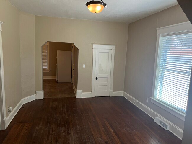 Sala de estar - 617 School St
