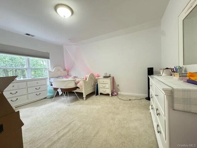 Foto del edificio - 103 Sunflower Ridge Rd