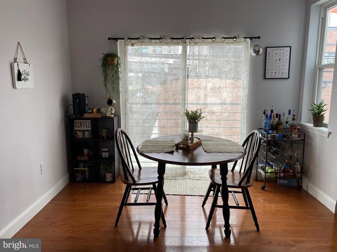 Primary Photo - 636 N 13th St