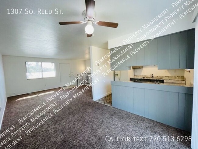 Building Photo - Updated Duplex Style in Harvey Park Area w...