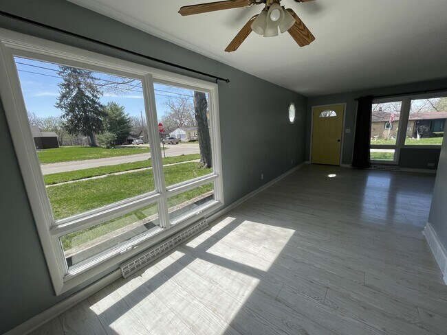 Foto del edificio - 303 Grove St