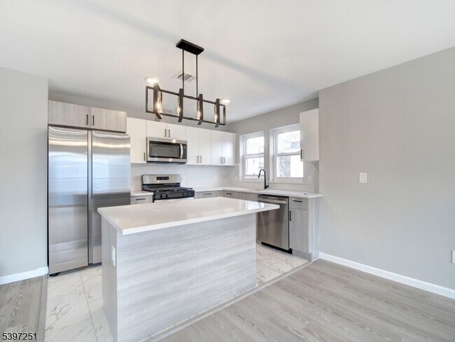 Foto del edificio - 32 N 14th St