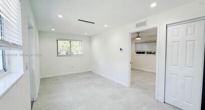 Building Photo - 8440 SW 107th St