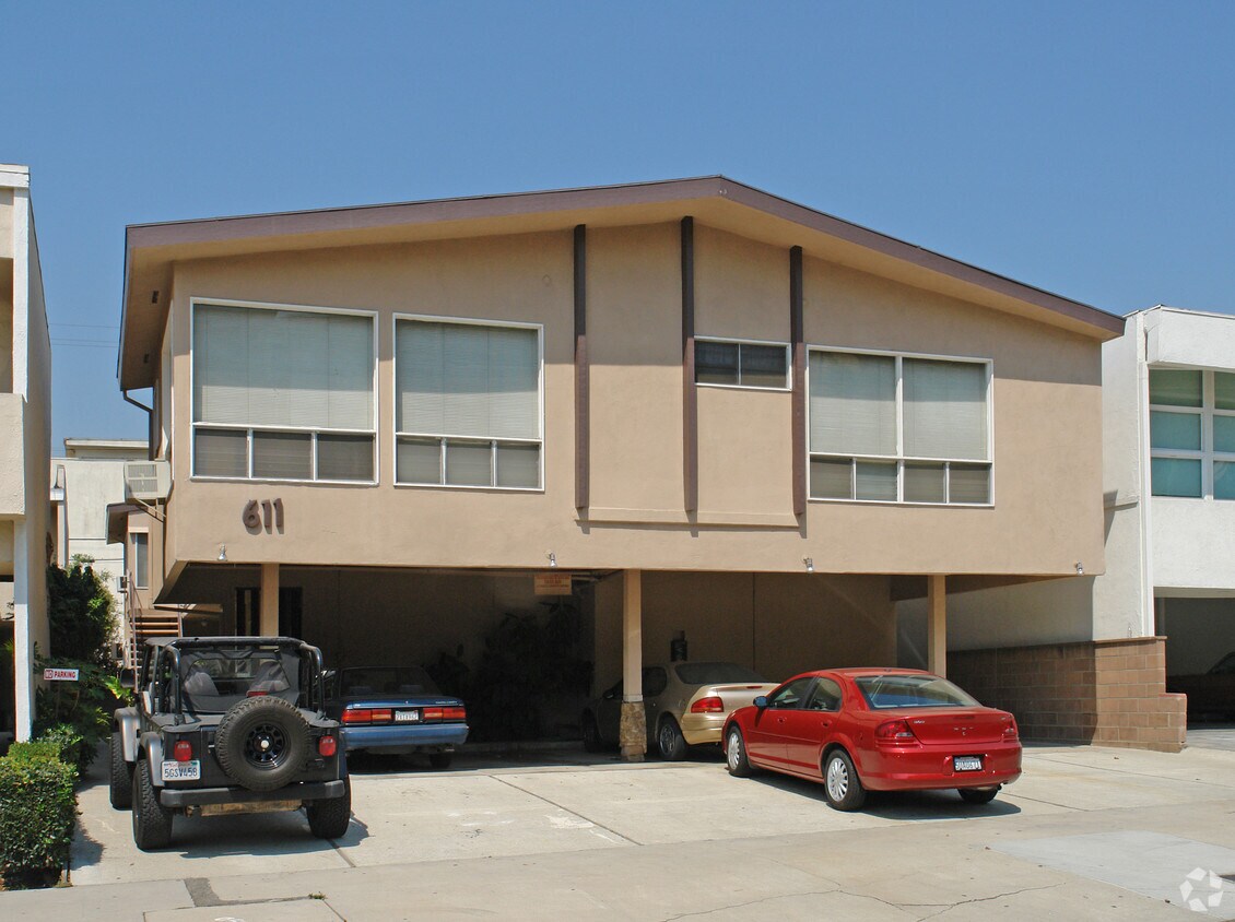 Foto principal - 611 N Flores St