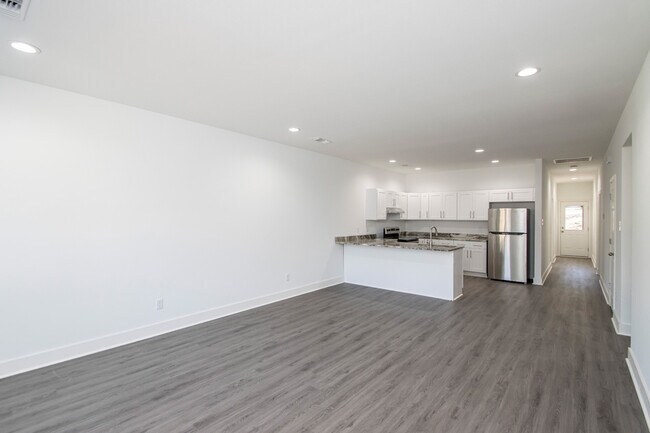 Foto del edificio - 1611 Nichols Rd