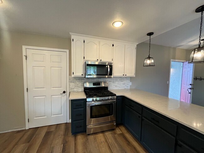 Building Photo - Country Living, in San Luis Obispo's Hidde...