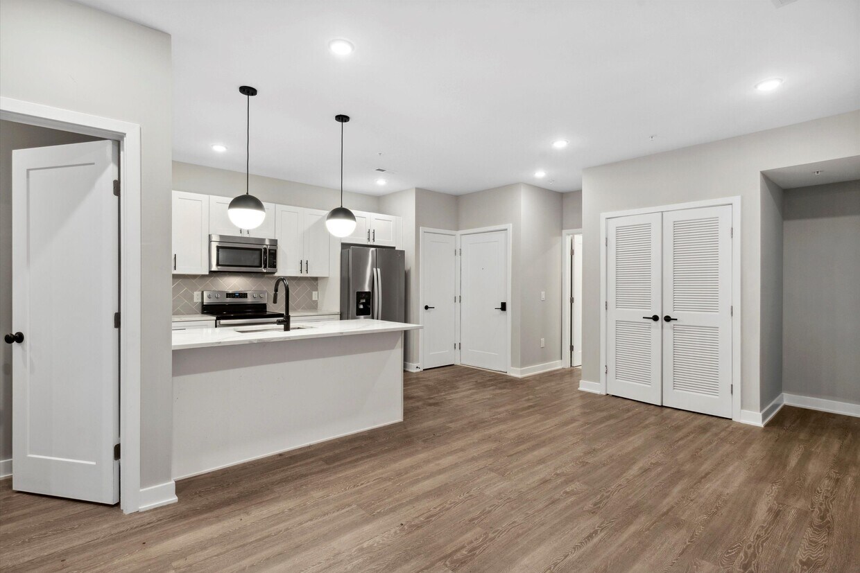 Foto principal - 1841-43 N Gratz ST Unit B2