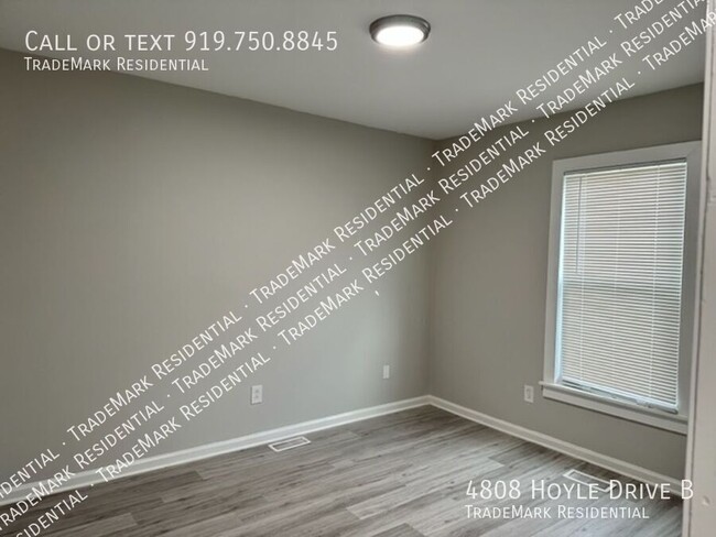 Building Photo - Bright, Remodeled 2 Bedroom