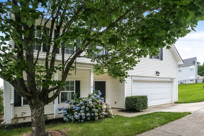 Building Photo - 1006 Tiger Eye Ave