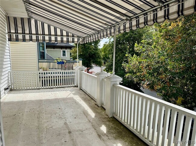 Foto del edificio - 63 Claremont Ave
