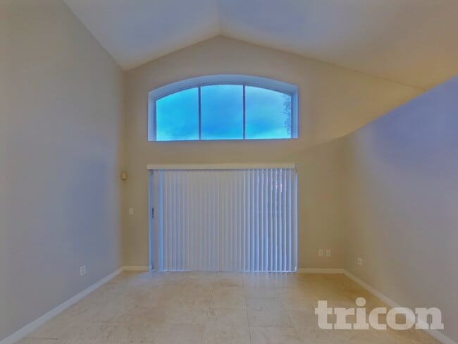 Foto del edificio - 528 Nevada Loop Rd