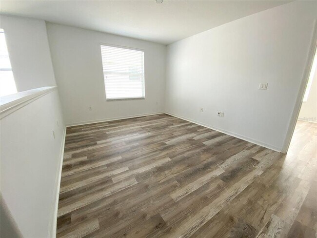 Building Photo - 628 Fairhaven Dr