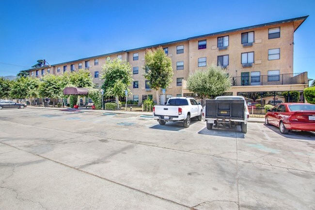 Foto del edificio - Bernardine Senior Independent Living