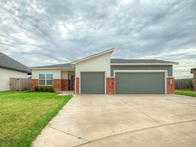 Foto del edificio - Beautiful New Construction Home in Edmond