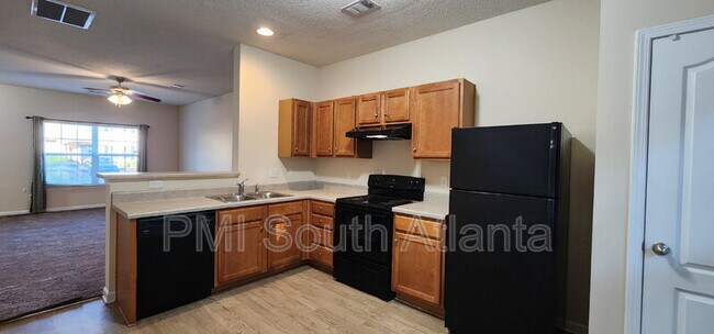 Building Photo - 6864 Mountain Cir