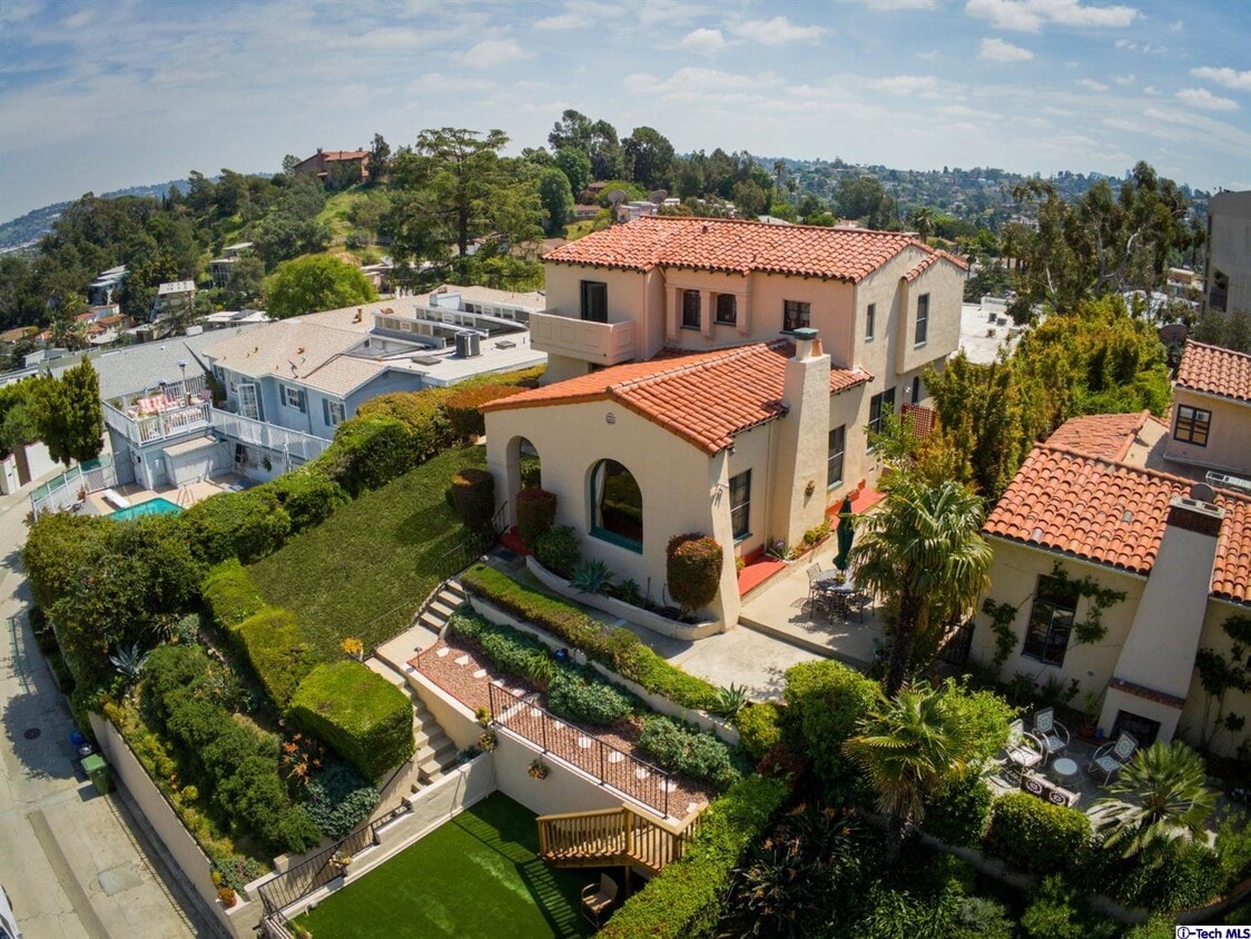 Gorgeous Spanish Oasis - 3365 Ley Dr