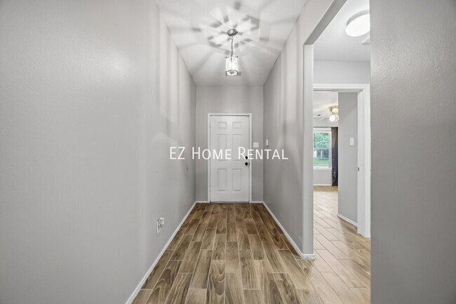 Building Photo - 2734 Trinity Glen Ln