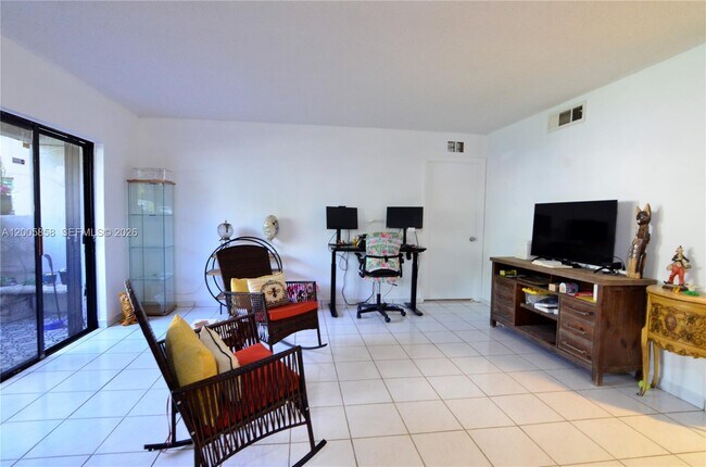 Building Photo - 13240 SW 88th Ln