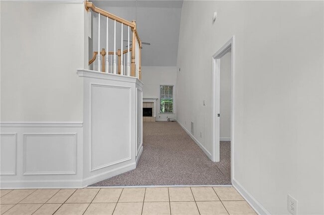 Foto del edificio - 235 Arbor Creek Way