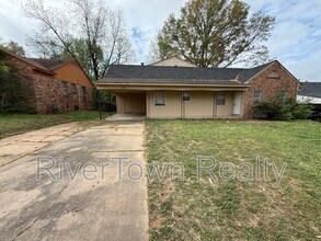 Building Photo - 3113 Wickham Dr