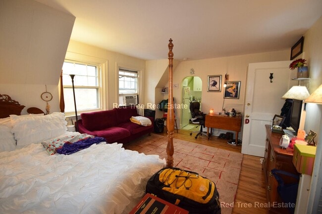 Foto del edificio - 1748 Beacon St