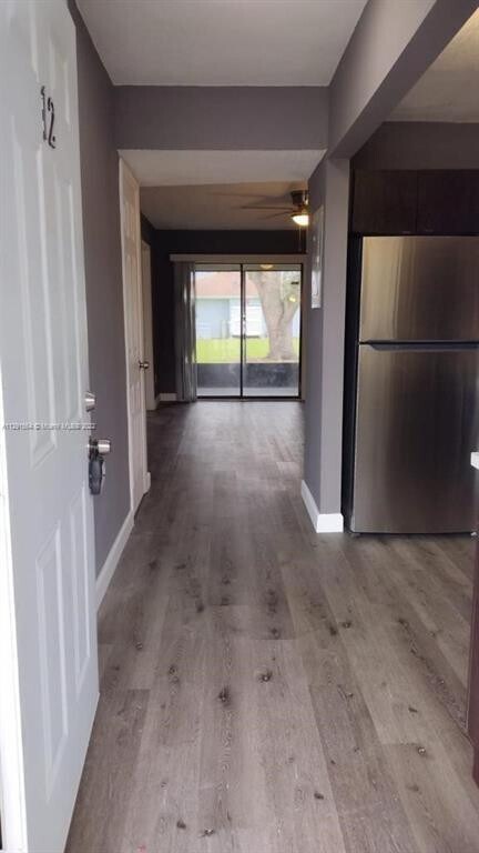 Foto del edificio - 617 Ixoria Ave