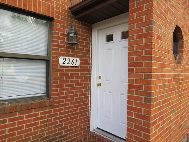 Foto del edificio - 2261 Hughey Dr Reynoldsburg, OH 43068
