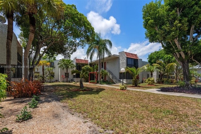 Foto del edificio - 8701 SW 141st St