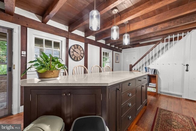 Building Photo - 111 S State St